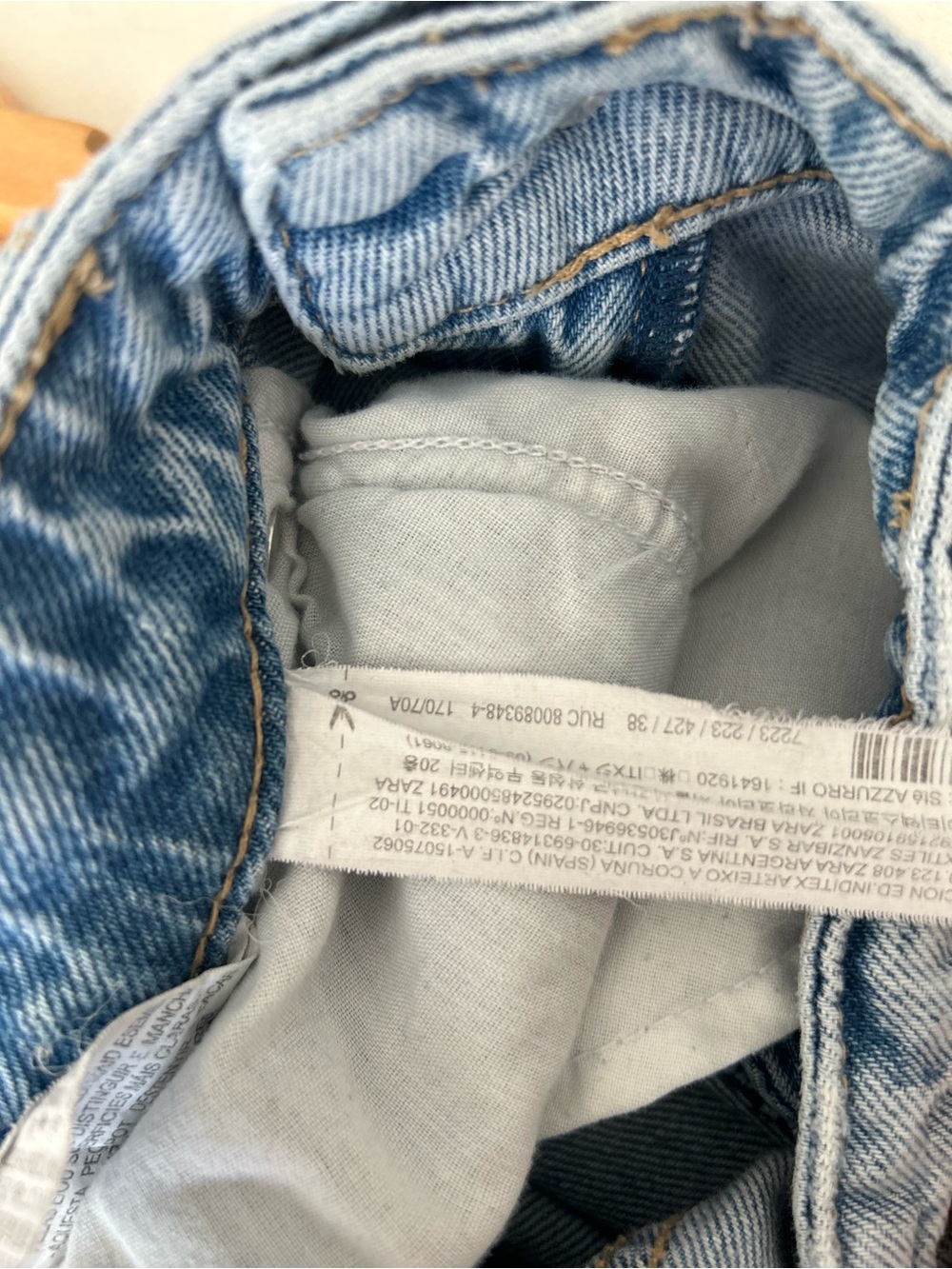 Zara Light Wash Boyfriend Jeans - Pale Blue - Picture 4 of 6